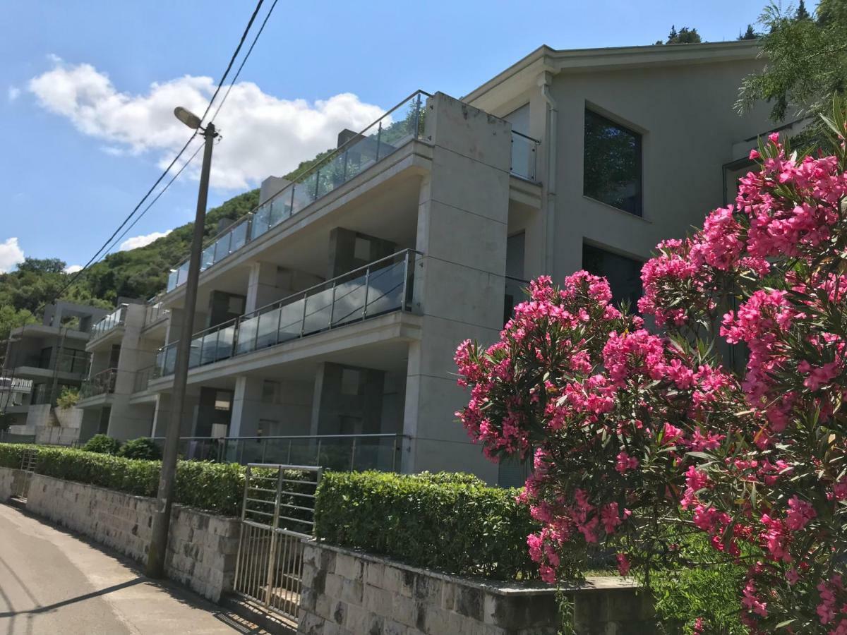Apartment Stoliv Mare Kotor Exterior photo